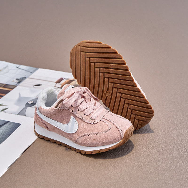 Nike valiant pink infantil