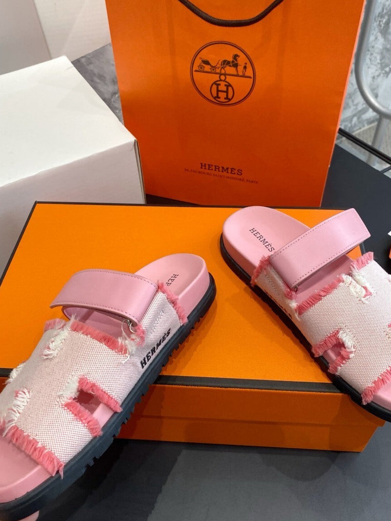 Hermes Chypre  Sandal Pink Leather