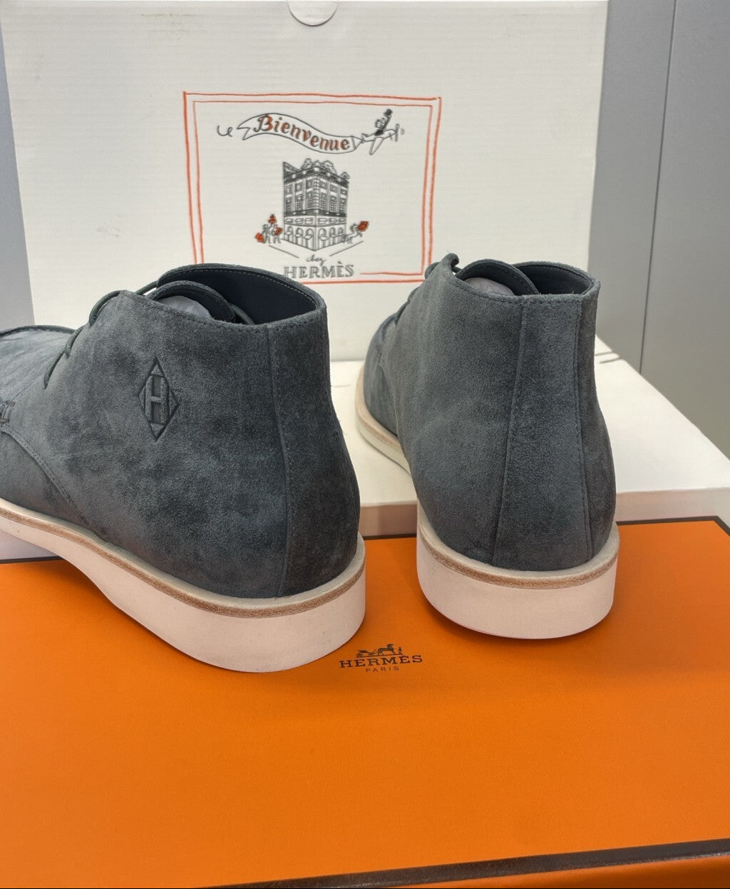 Hermès Middle Derby Gray