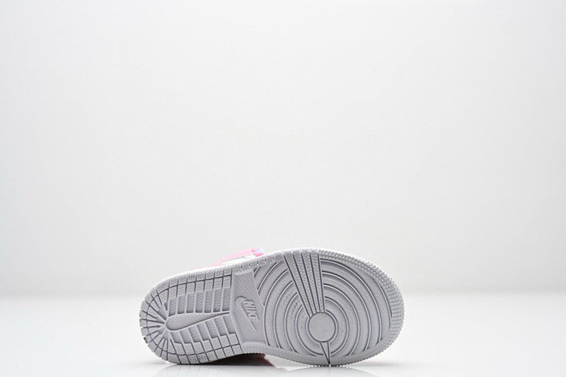 Air Jordan 1 Mid white and pink infantil