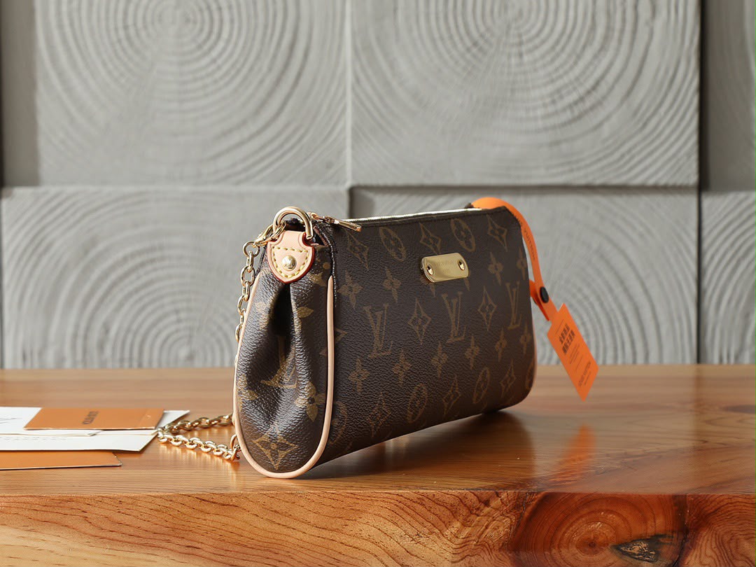 Louis Vuitton Eva Clutch Monogram