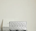 Bolsa Hobo  Chanel 25 Small