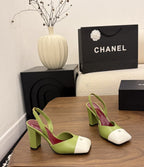 Chanel Slingback Block Heel  Olive Green & White  Patent. Salto 9 cm.