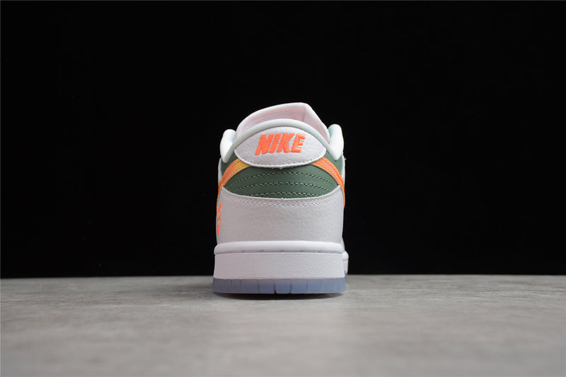 Nike Dunk Low SE NY vs. NY DN2489-300