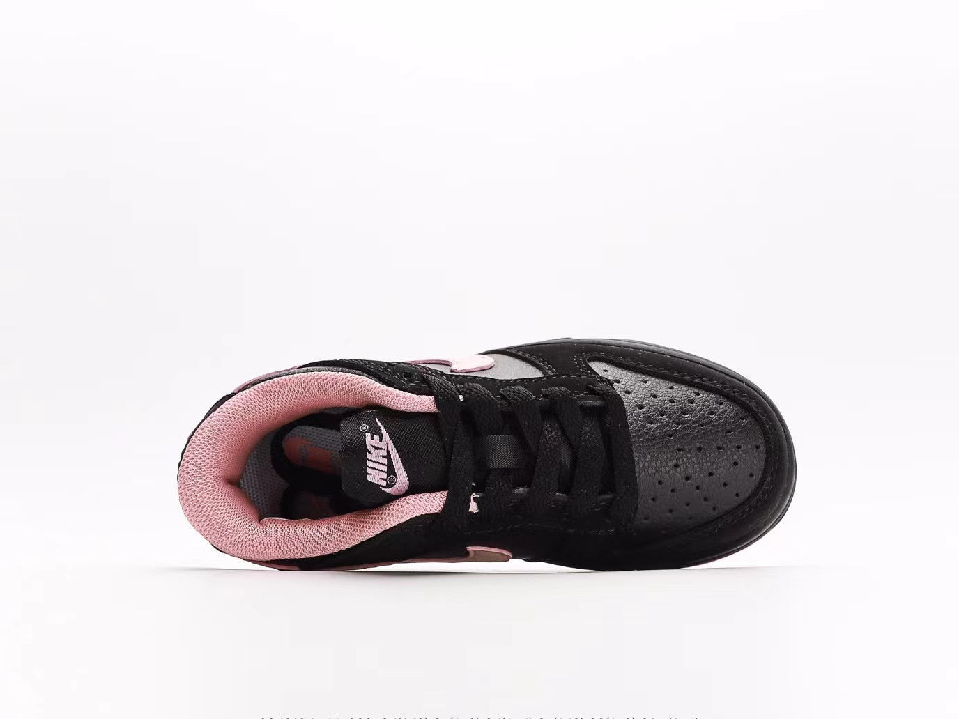 Nike SB Dunk Low  Pink Foam Black Infantil
