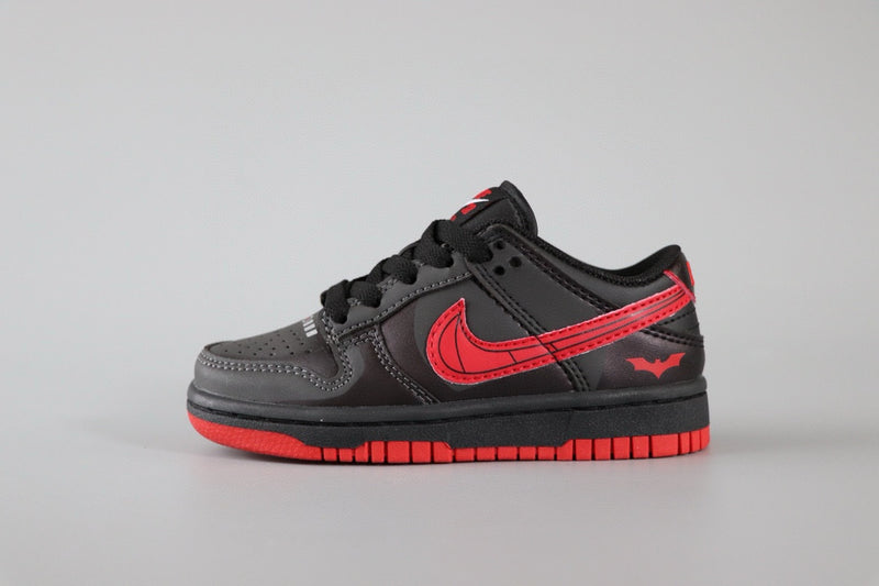 Nike Dunk Low Batman infantil