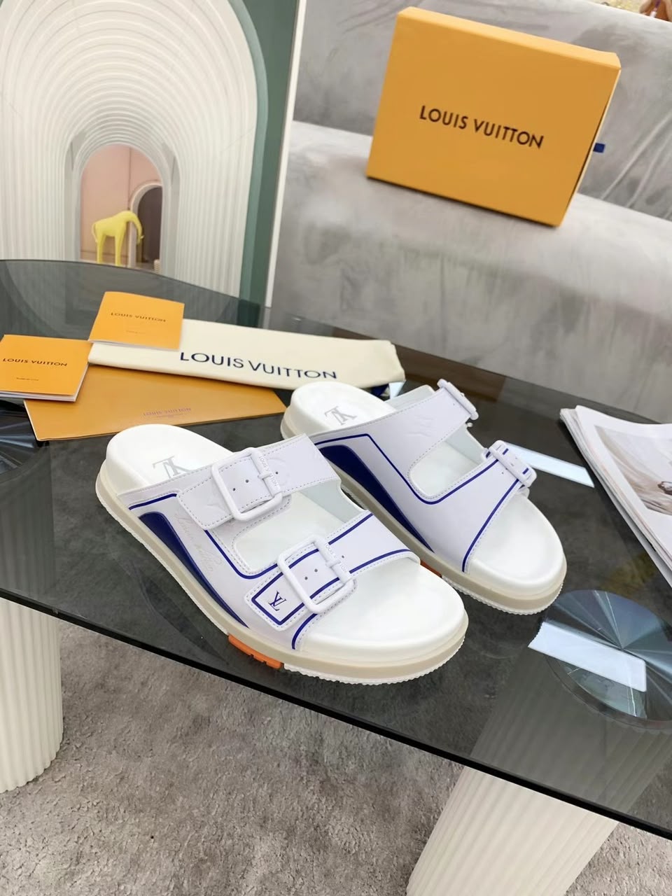 Sandália Louis Vuitton Trainer Mule White / Blue