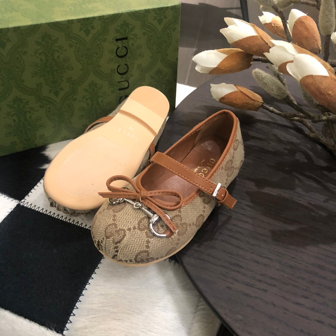 Sapatilha Gucci GG Canvas Marrom Infantil
