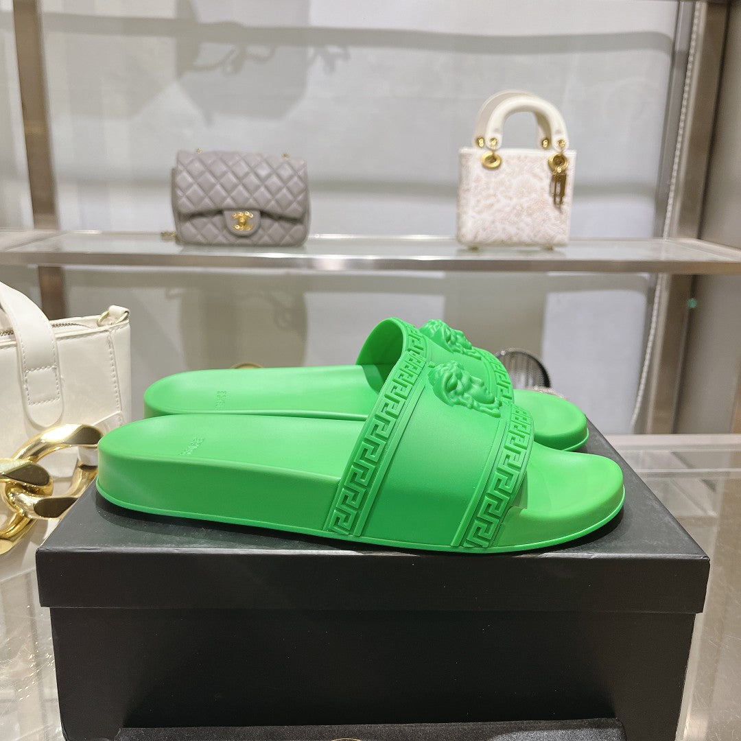 Versace Medusa Slide Borracha Verde.