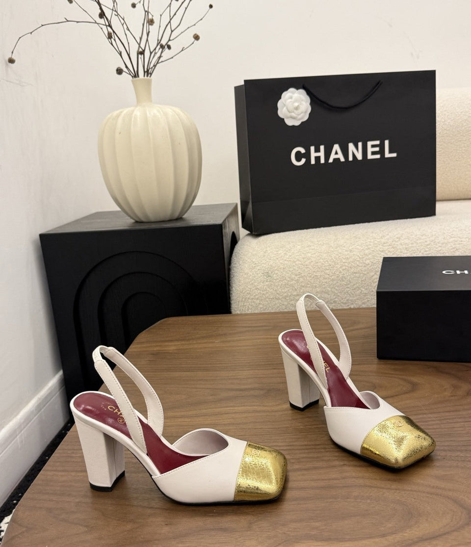 Chanel Slingback Block Heel  Off-White & Metallic  Patent. Salto 9 cm.