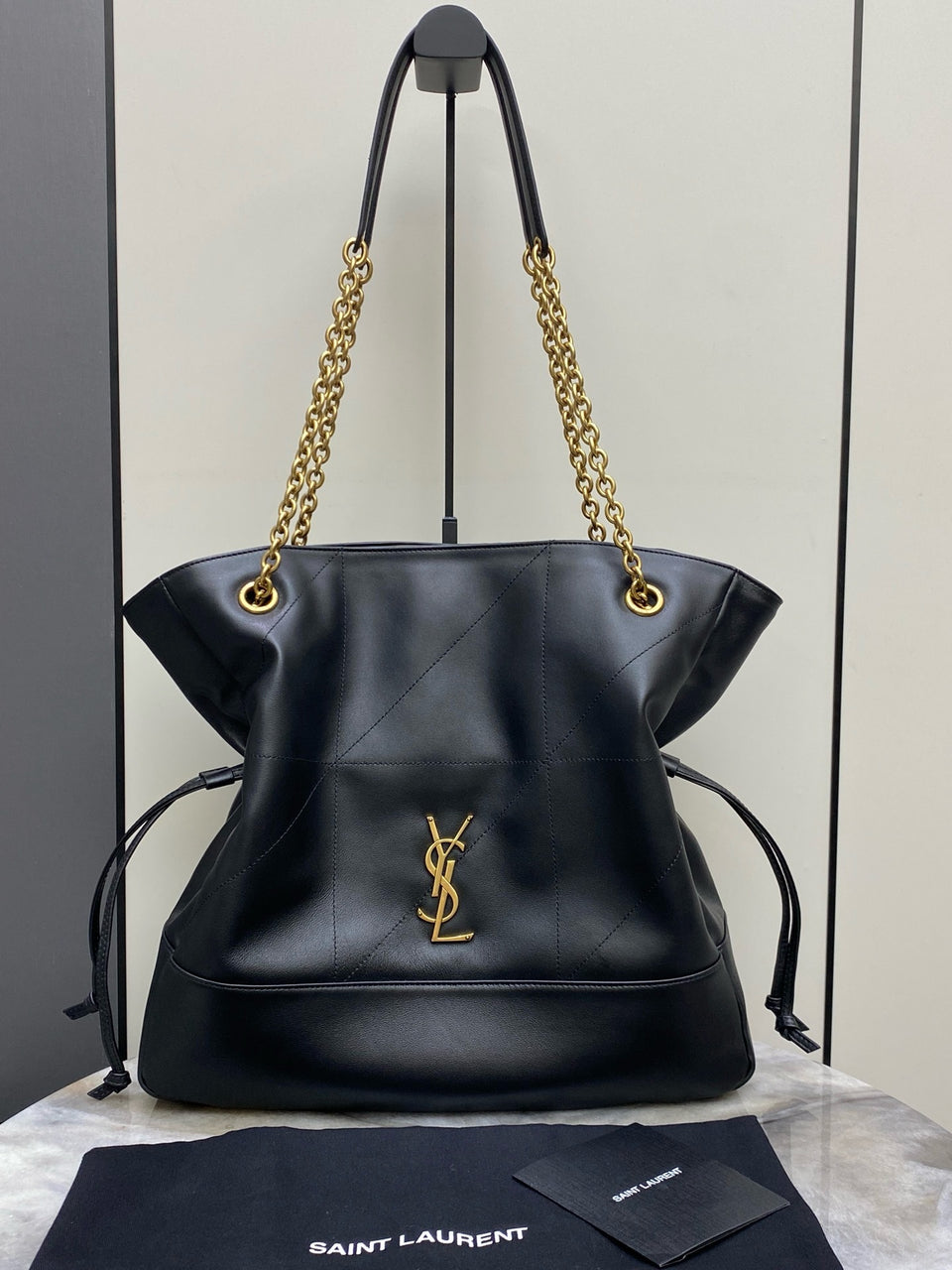 Saint Laurent Shopping Jamie 4.3 Quilted Bag Black Ferragens Douradas