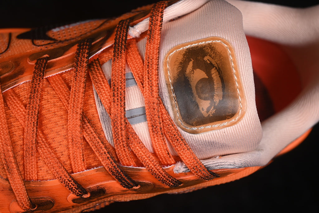 Nike Vomero Premium x Melitta Baumeister Total Orange Chalk .