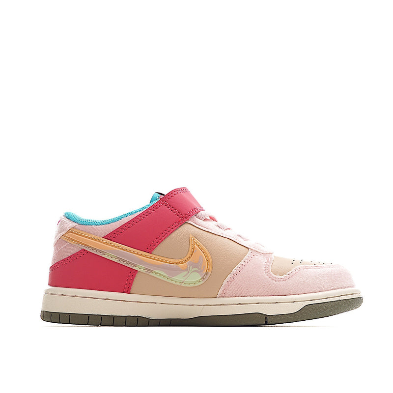 Nike Dunk Mid Social Status Strawberry Milk infantil