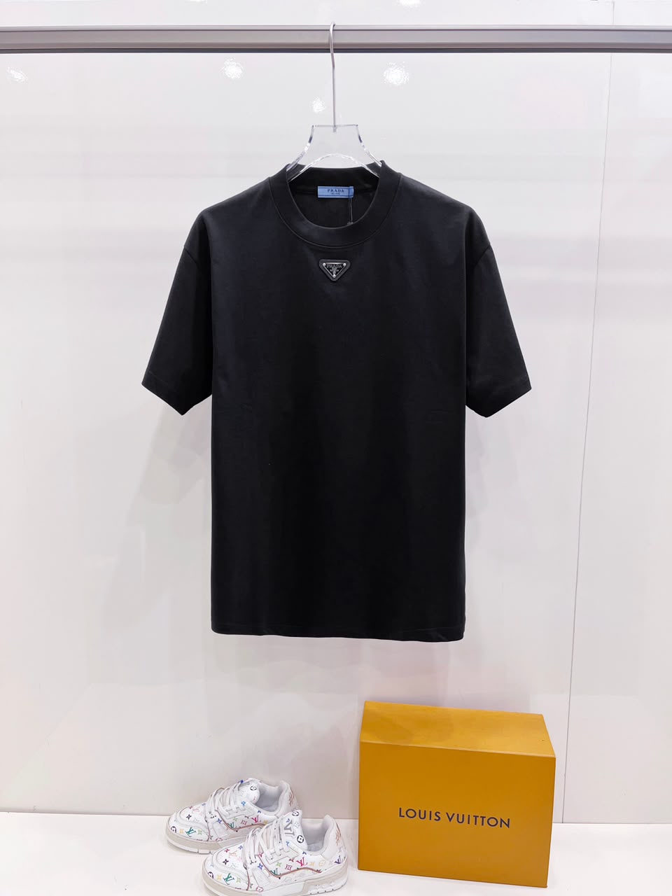 Camiseta Prada de Algodão Interlock com Logo Triangular