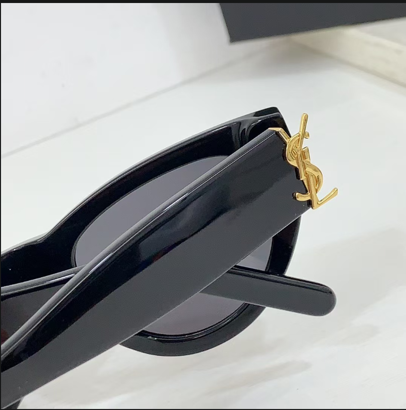Óculos de sol YSL M94 .