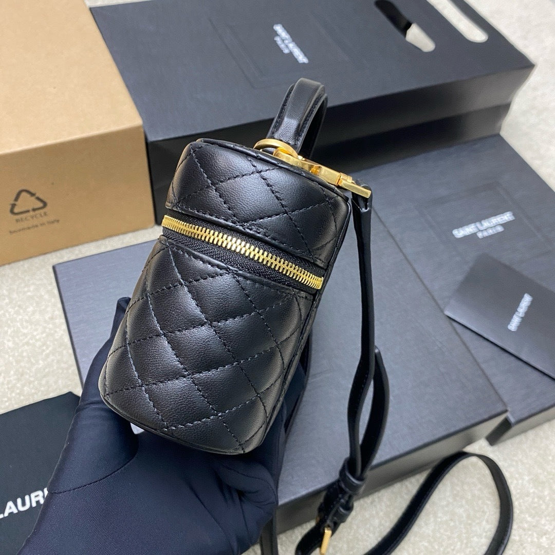 Saint Laurent Gaby Vanity  Black Ferragens Douradas