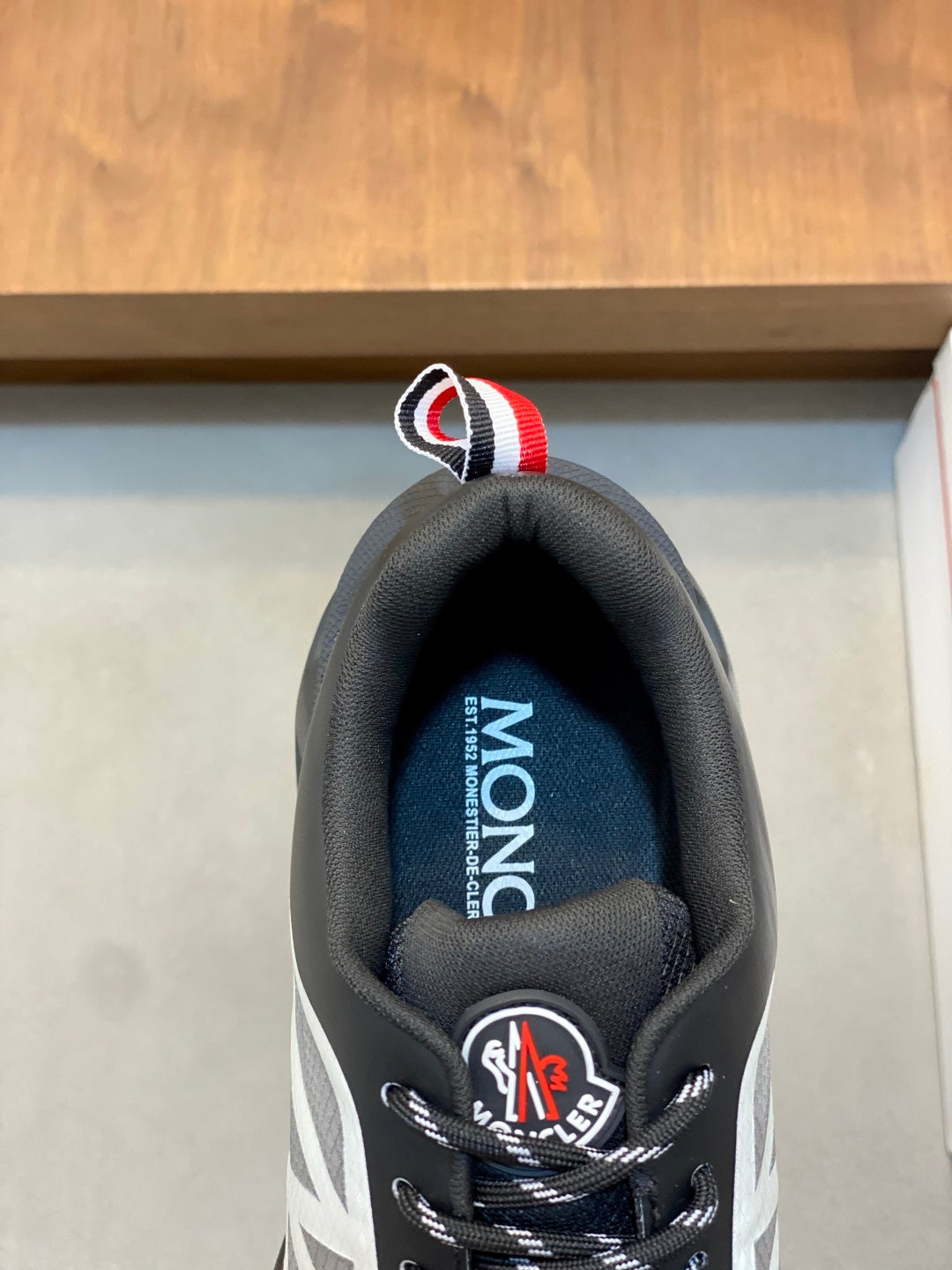 Tênis Moncler Leave No Trace Black / Grafite