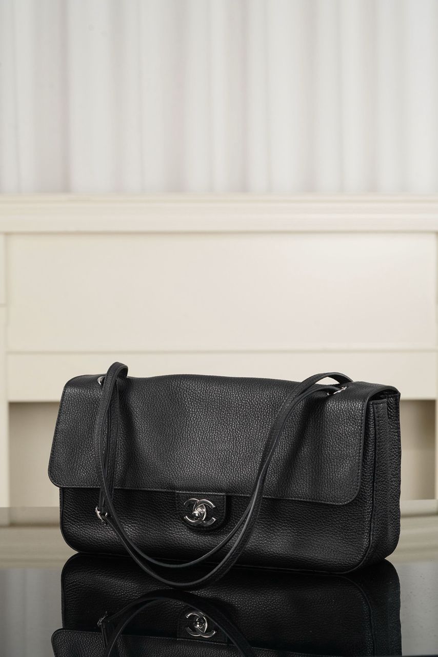 Chanel Maxi Souplissimo Flap Bag Black