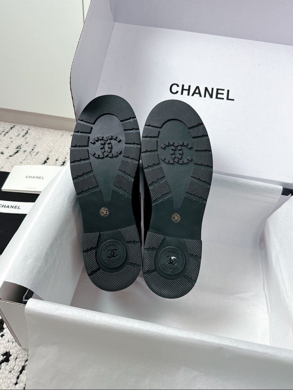 Derby Chanel 25 Edition black