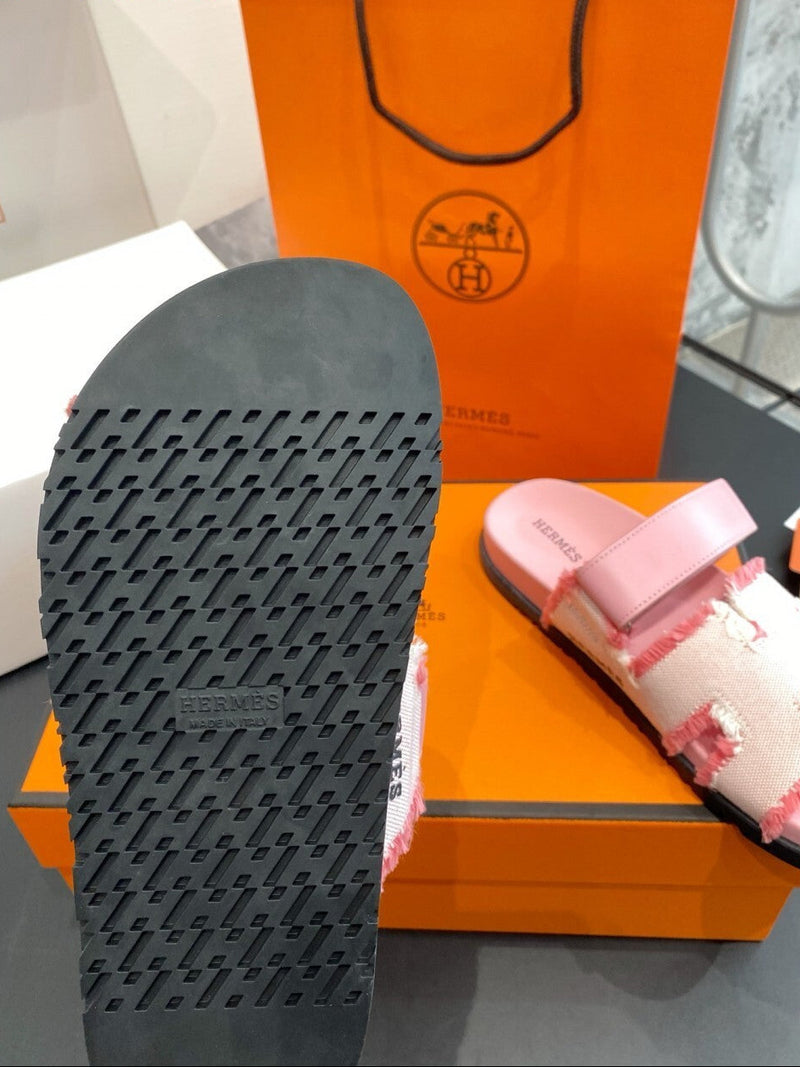 Hermes Chypre  Sandal Pink Leather