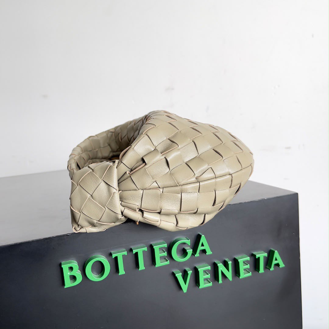 Bottega Veneta Mini Jodie knot Travertine