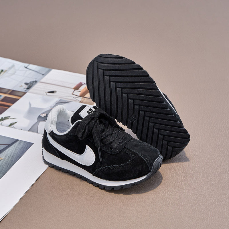 Nike valiant black infantil