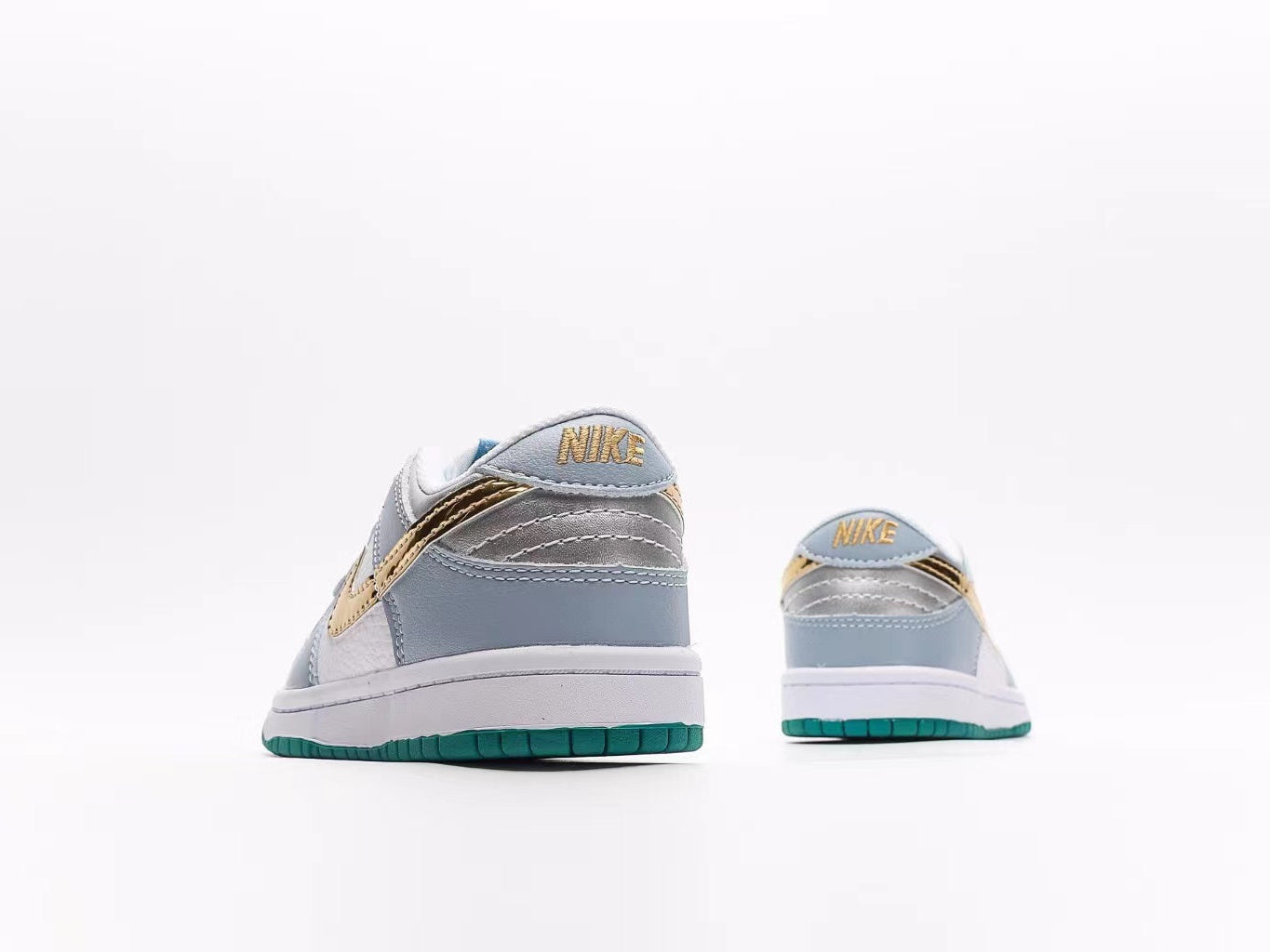 Nike SB Dunk Low Sean Cliver Holiday Special Infantil