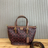 Coach Taxi Tote 21 Signature Bordô Ferragens Douradas