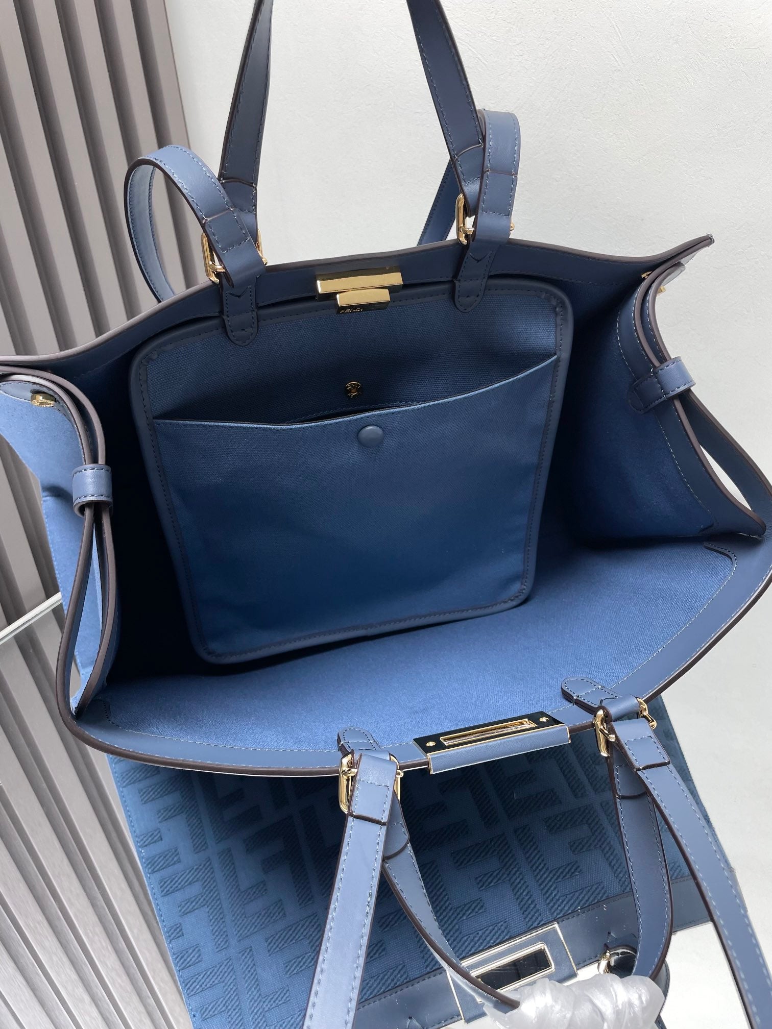 Fendi Peekaboo X-Tote Canvas Bag Azul-Marinho