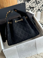 Bolsa Hobo  Chanel 25 em camurça Black Small