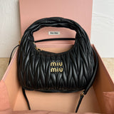BOLSA Miu Miu Wander Matelasse Satin Mini Hobo Bag Black
