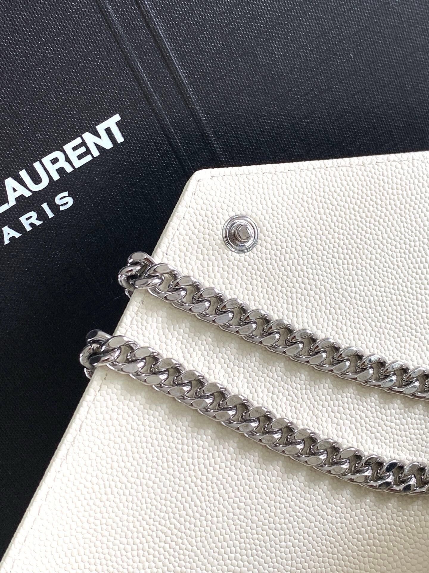 Saint Laurent Shoulder Bag White Ferragens Prata