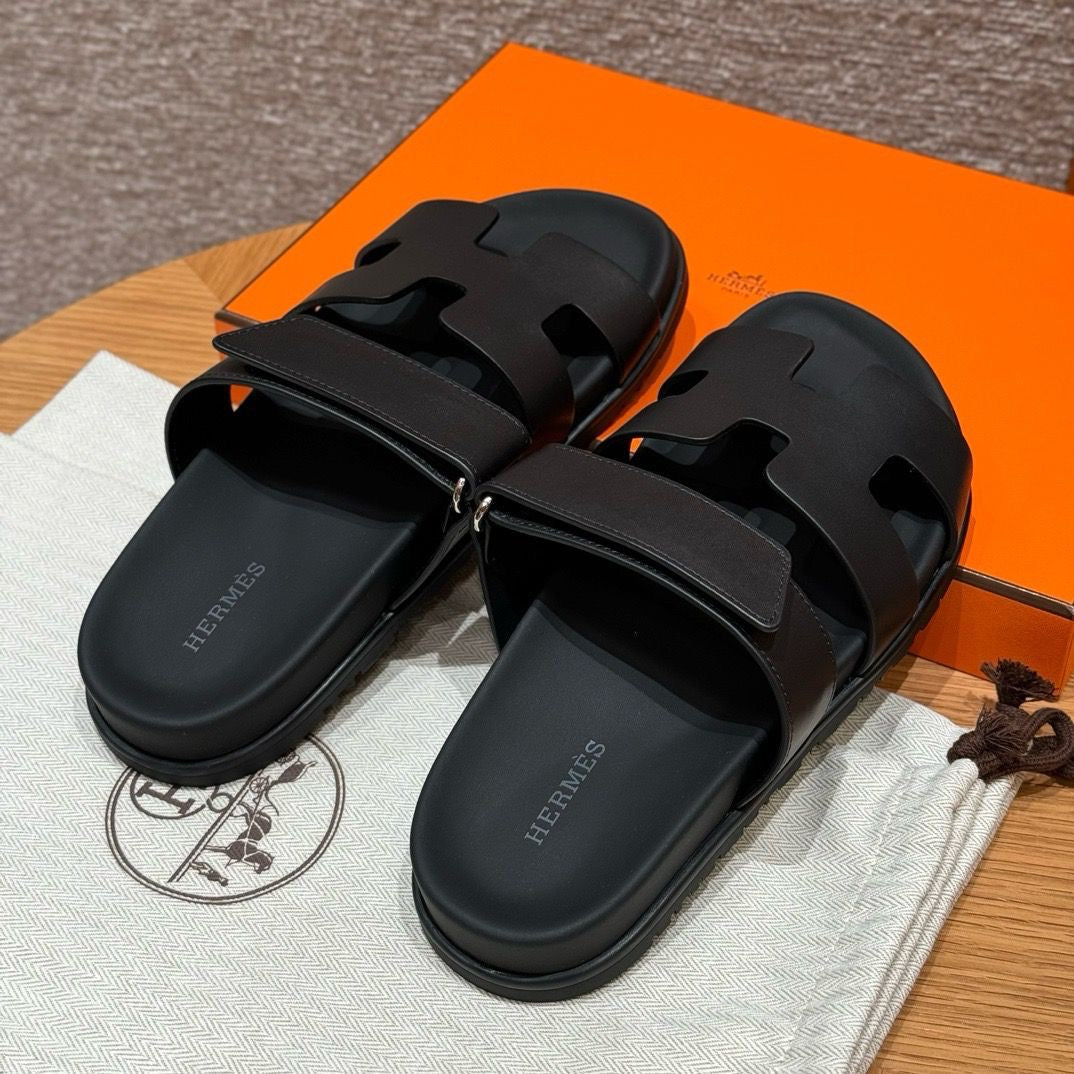 Hermes Chypre Sandal Noir Calfskin Leather (Pronta entrega)