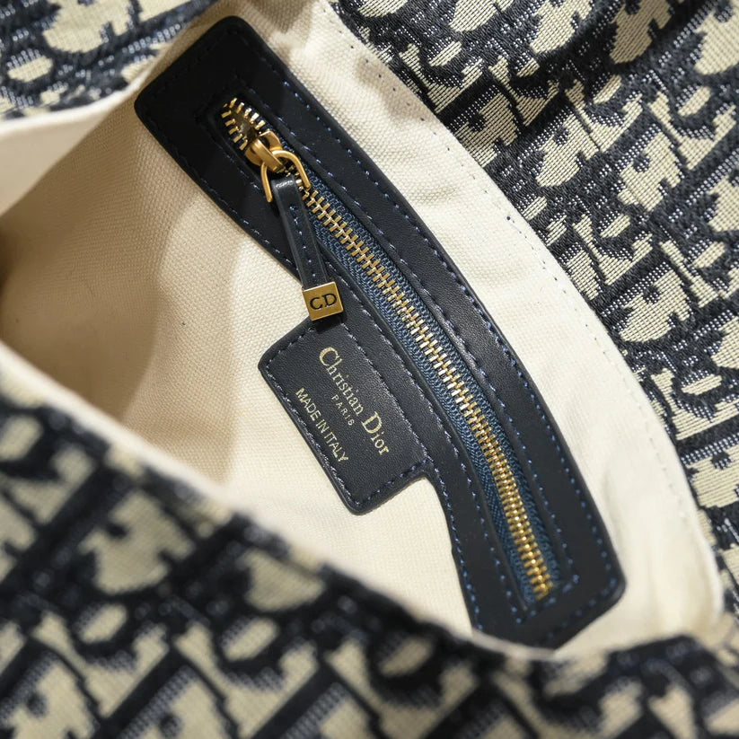 Bolsa Oblique Saddle Black