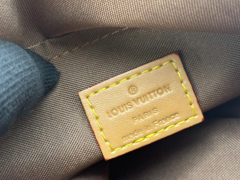 Lv Messenger Chess Yellow