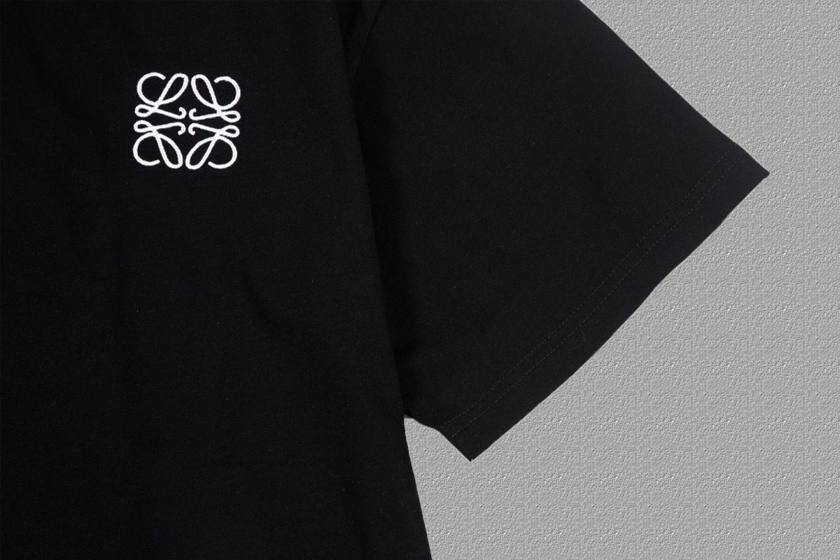 Camiseta Loewe Black (Pronta entrega)