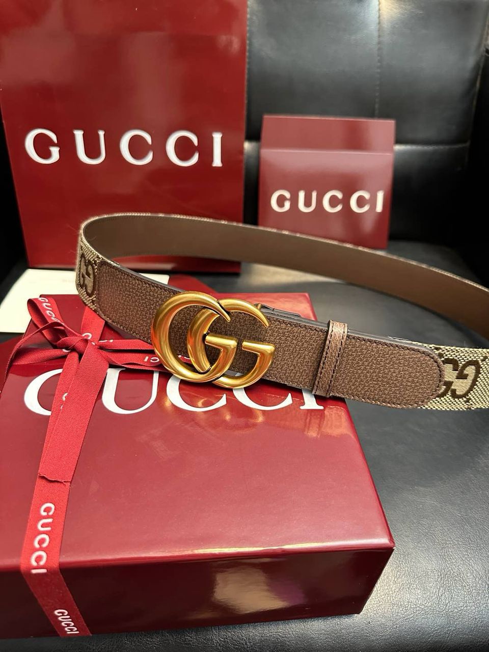 Cinto Gucci GG Golden