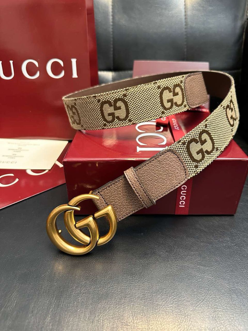 Cinto Gucci GG Golden