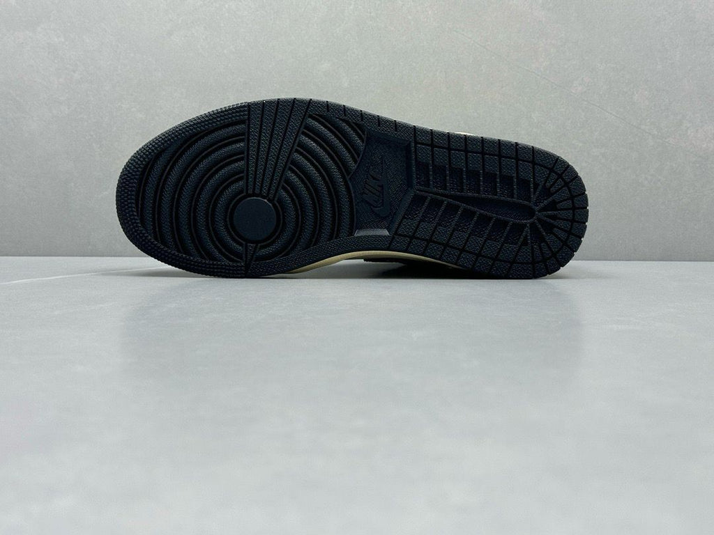 Nike Jordan 1 Low Coconut Milk Black Muslin