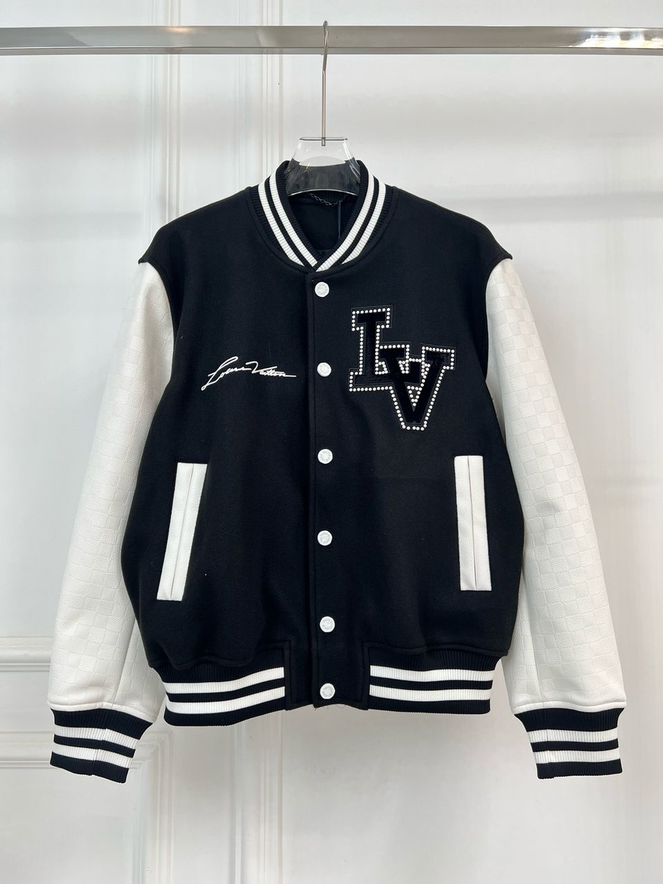 Jaqueta Louis Vuitton Varsity Black