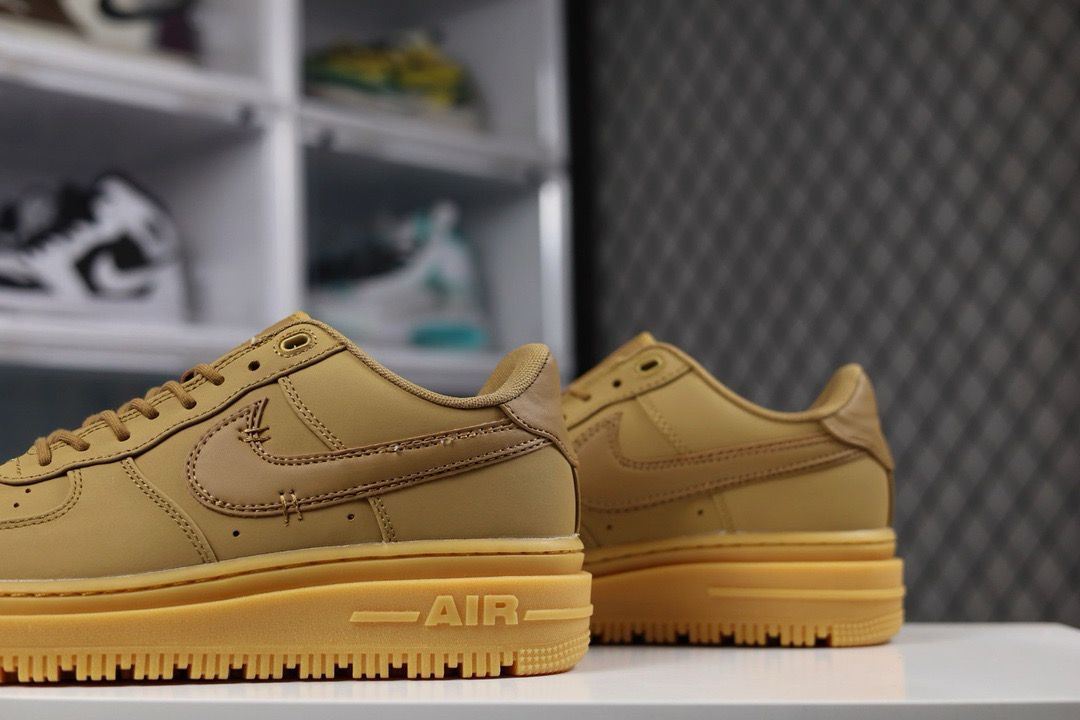 Nike Air Force 1 Low Luxe Orange