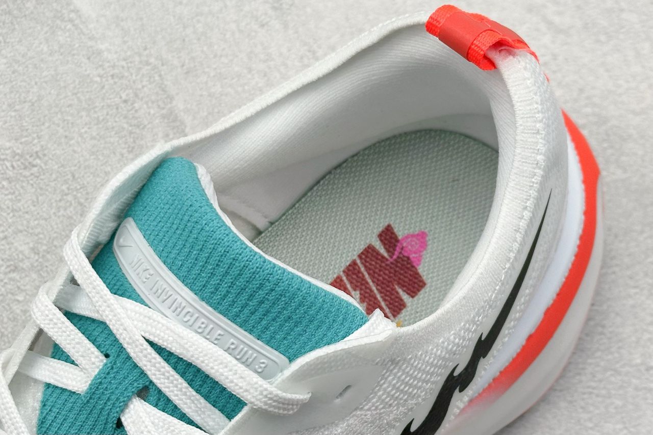 Nike ZoomX Invincible Run Flyknit 3