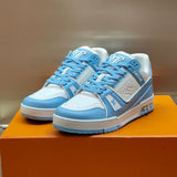 Trainer Light Blue