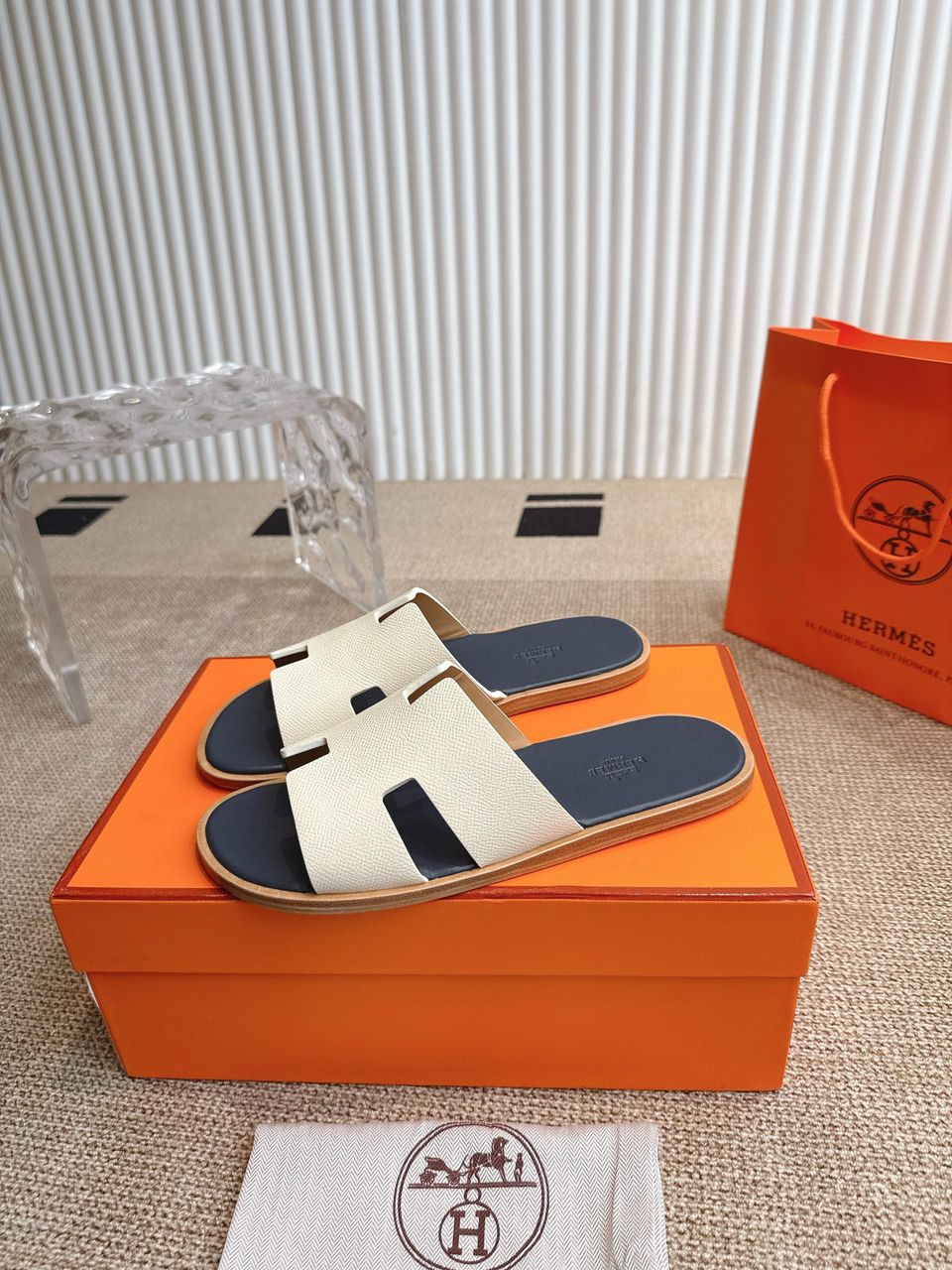Hermes Izmir Sandal Blanc de Paris.
