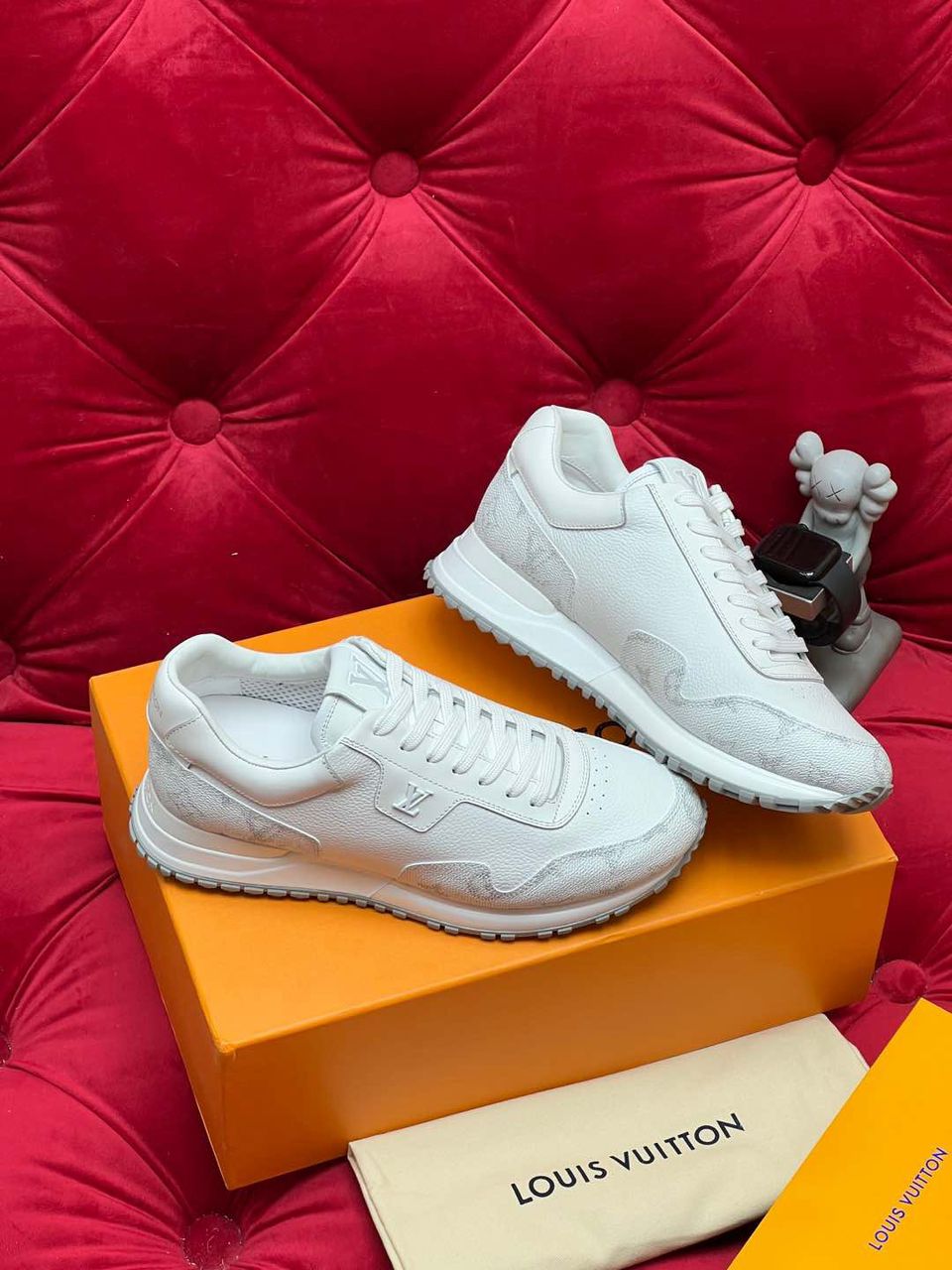 Louis Vuitton Run Away White Grey