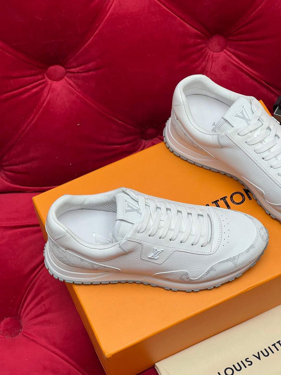 Louis Vuitton Run Away White Grey