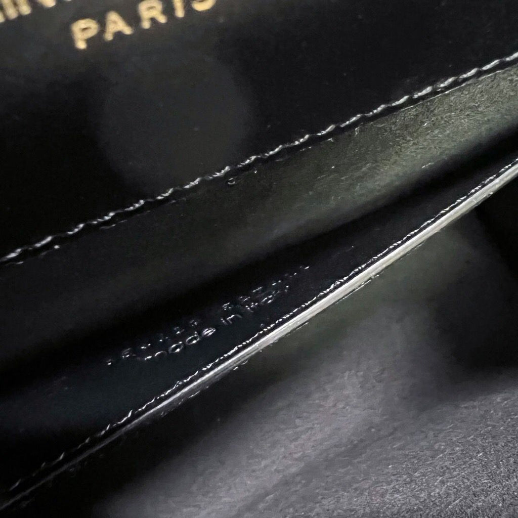 Bolsa Yves Saint Laurent Monogram Tassel Small