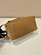 Prada Necessaire de re-nylon.