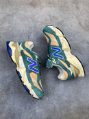 New Balance 9060 Spruce Peach Blossom Team Royal