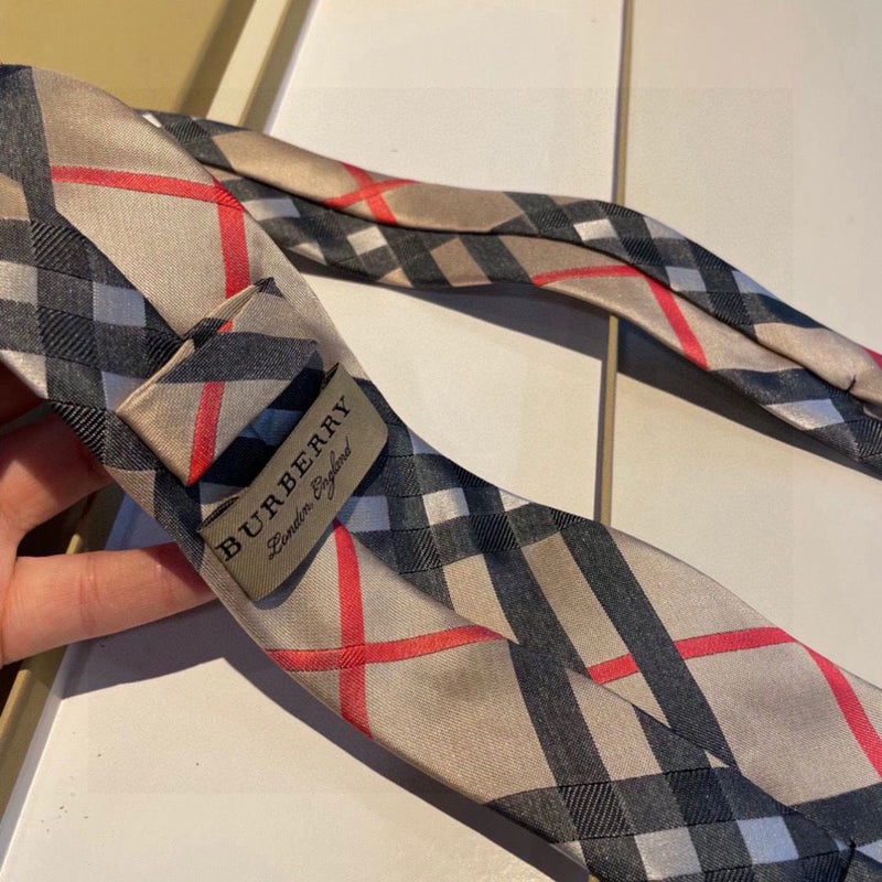 Gravata Burberry